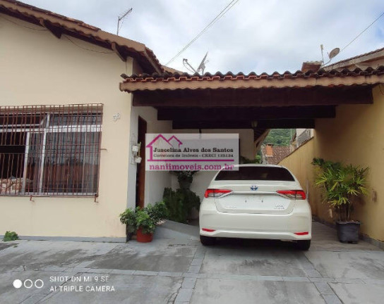 Casa com 5 Quartos à Venda, 212 m² em Martim De Sá - Caraguatatuba