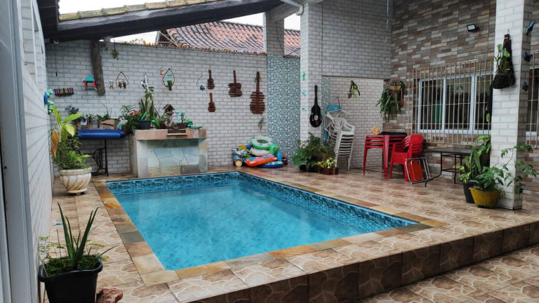 Imagem Casa com 2 Quartos à Venda, 260 m² em Mirim - Praia Grande