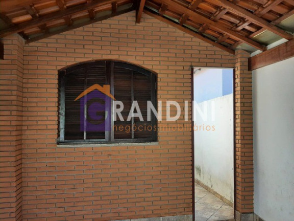 Casa com 2 Quartos à Venda,  em Cecap - Mogi Mirim
