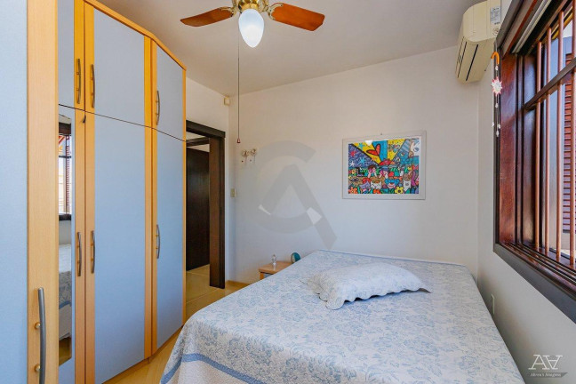 Imagem Casa com 4 Quartos à Venda, 210 m² em Niterói - Canoas