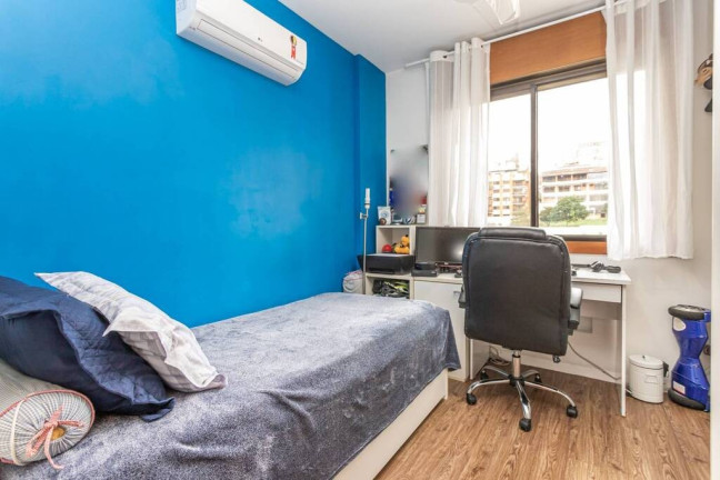 Imagem Imóvel com 3 Quartos à Venda, 90 m² em Cristal - Porto Alegre