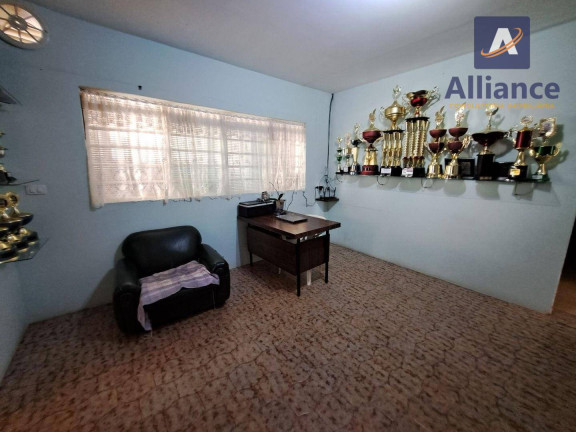 Imagem Casa com 5 Quartos para Alugar, 210 m² em Santo Antônio - Louveira