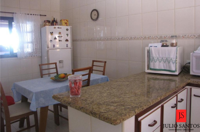 Imagem Sobrado com 1 Quarto à Venda, 250 m² em Centro - Ubatuba
