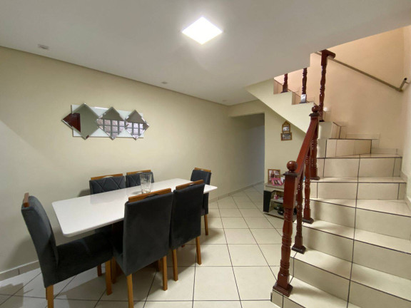 Imagem Casa com 2 Quartos à Venda, 153 m² em Mauá