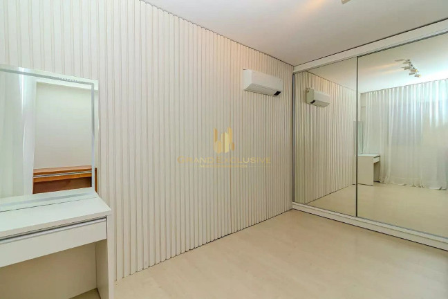 Imagem Apartamento com 2 Quartos à Venda, 70 m² em Pioneiros - Balneário Camboriú Imagem Apartamento com 2 Quartos à Venda, 70 m² em Pioneiros - Balneário Camboriú