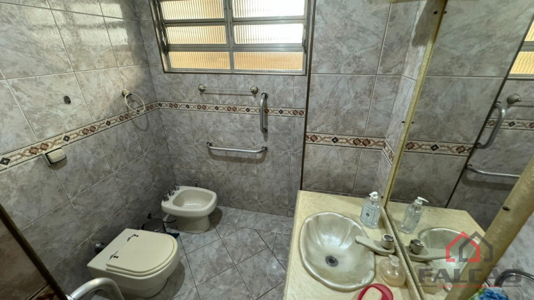 Imagem Casa com 2 Quartos à Venda, 132 m² em Boqueirão - Santos Imagem Casa com 2 Quartos à Venda, 132 m² em Boqueirão - Santos