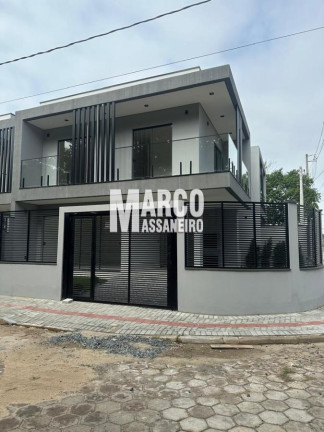 Imagem Casa com 3 Quartos à Venda,  em Itacolomi - Balneário Piçarras