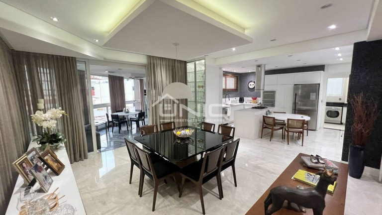 Imagem Apartamento com 3 Quartos à Venda, 260 m²