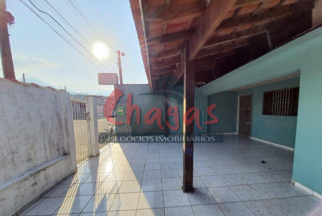 Casa com 4 Quartos para Alugar, 140 m² em Centro - Caraguatatuba