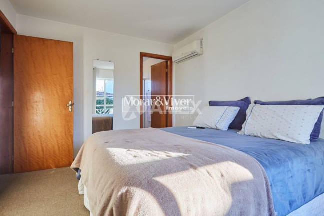 Imagem Sobrado com 3 Quartos à Venda, 170 m² em Lindóia - Curitiba