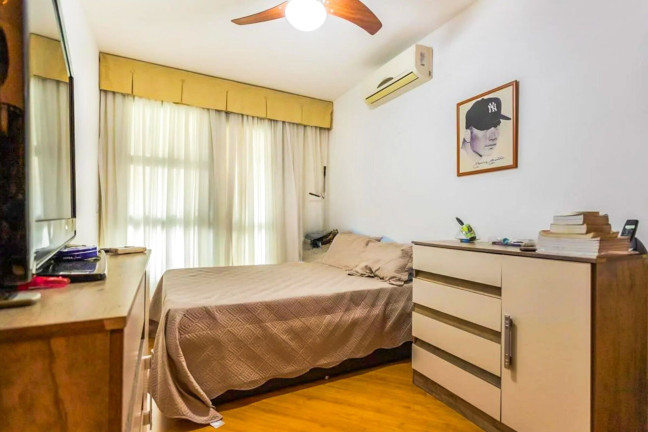 Imagem Cobertura com 3 Quartos à Venda, 206 m² em Petrópolis - Porto Alegre