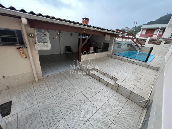 Imagem Casa com 3 Quartos à Venda, 169 m² em Trindade - Florianópolis