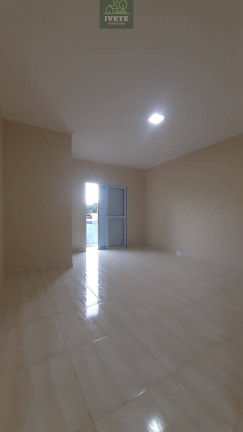 Imagem Casa com 2 Quartos à Venda, 98 m²