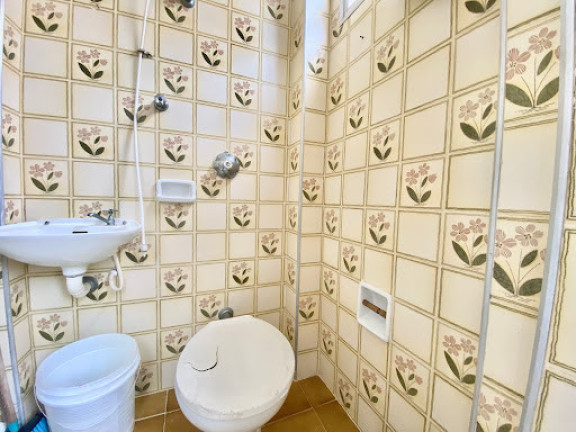 Imagem Apartamento com 2 Quartos à Venda, 75 m² em Jardim Astúrias - Guarujá