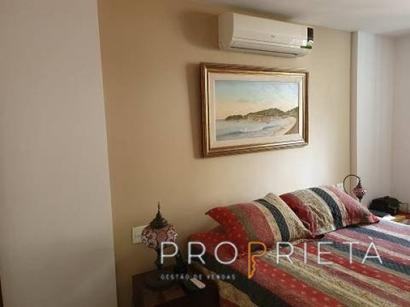 Imagem Casa com 6 Quartos à Venda, 550 m² em Jardim Botanico - Rio De Janeiro