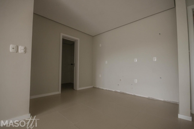 Imagem Apartamento com 2 Quartos à Venda, 707 m² em Moura - Gramado Imagem Apartamento com 2 Quartos à Venda, 707 m² em Moura - Gramado