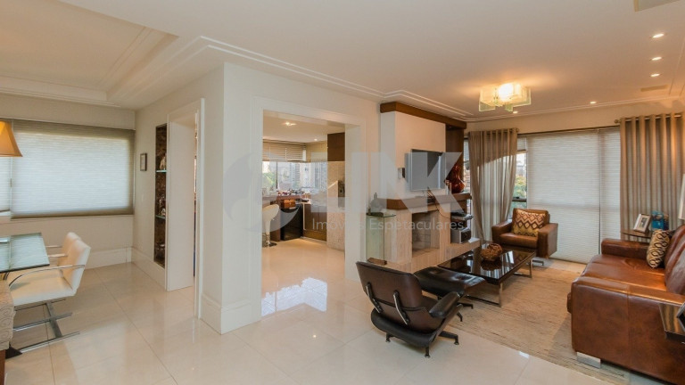 Imagem Apartamento com 3 Quartos à Venda, 163 m² em Petrópolis - Porto Alegre Imagem Apartamento com 3 Quartos à Venda, 163 m² em Petrópolis - Porto Alegre