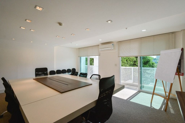 Sala Comercial à Venda, 42 m² em Centro - Osasco