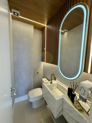 Imagem Apartamento com 3 Quartos à Venda, 123 m² em Centro - Balneário Camboriú Imagem Apartamento com 3 Quartos à Venda, 123 m² em Centro - Balneário Camboriú