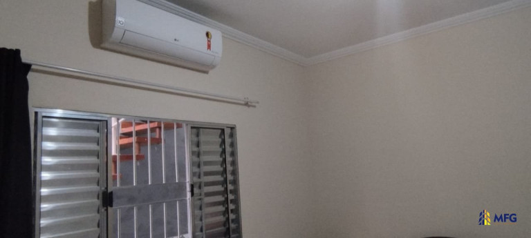 Imagem Casa com 2 Quartos à Venda, 130 m² em Jardim J S Carvalho - Sorocaba Imagem Casa com 2 Quartos à Venda, 130 m² em Jardim J S Carvalho - Sorocaba