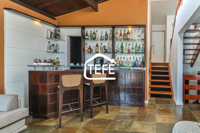 Imagem Casa com 6 Quartos à Venda, 452 m² em Itaipu - Niterói Imagem Casa com 6 Quartos à Venda, 452 m² em Itaipu - Niterói