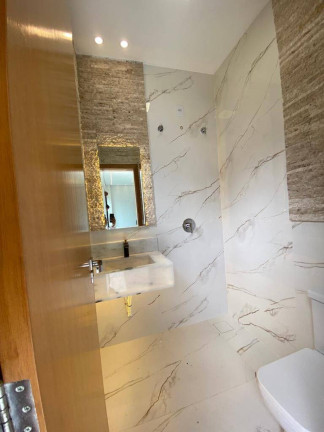 Imagem Casa com 3 Quartos à Venda, 199 m² em Setor Três Marias - Goiânia Imagem Casa com 3 Quartos à Venda, 199 m² em Setor Três Marias - Goiânia