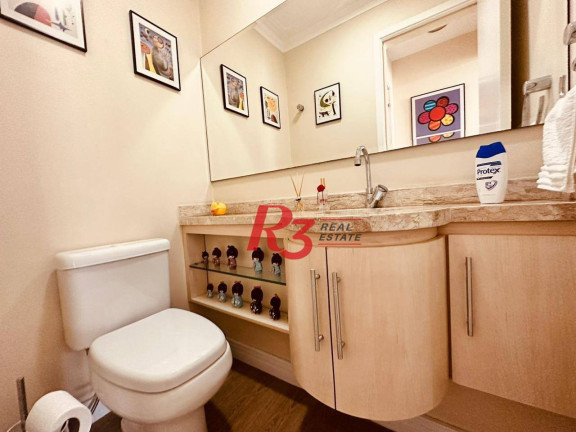 Imagem Apartamento com 4 Quartos à Venda, 180 m² em Gonzaga - Santos