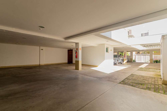 Imagem Imóvel com 2 Quartos à Venda, em Menino Deus - Porto Alegre Imagem Imóvel com 2 Quartos à Venda, em Menino Deus - Porto Alegre