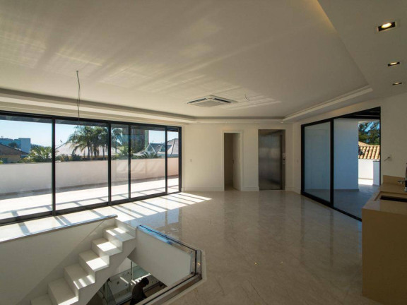Imagem Casa de Condomínio com 4 Quartos à Venda, 1.533 m² em Barra Da Tijuca - Rio De Janeiro Imagem Casa de Condomínio com 4 Quartos à Venda, 1.533 m² em Barra Da Tijuca - Rio De Janeiro