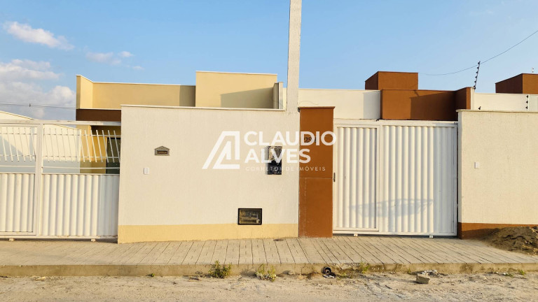 Imagem Casa com 4 Quartos à Venda, 160 m² em Campo Limpo - Feira De Santana