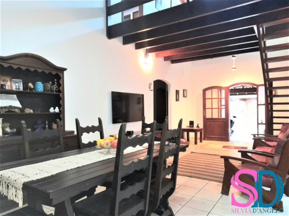 Imagem Casa com 5 Quartos à Venda, 270 m² em Barra Da Lagoa - Ubatuba Imagem Casa com 5 Quartos à Venda, 270 m² em Barra Da Lagoa - Ubatuba