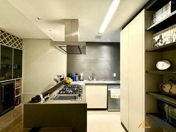 Imagem Apartamento com 3 Quartos à Venda, 117 m² em Centro - Florianópolis Imagem Apartamento com 3 Quartos à Venda, 117 m² em Centro - Florianópolis