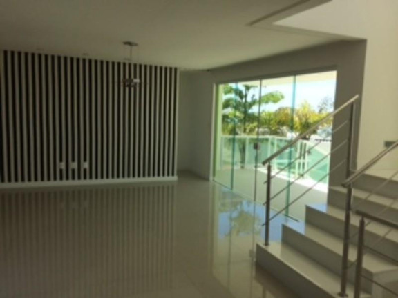 Imagem Casa à Venda, em Centro - Camaçari Imagem Casa à Venda, em Centro - Camaçari