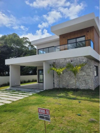 Casa com 4 Quartos à Venda, 242 m² em Guarajuba - Camaçari