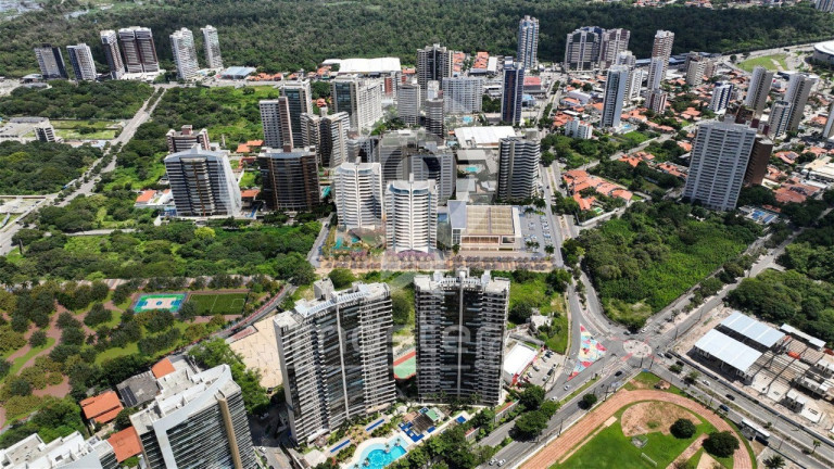 Imagem Apartamento com 4 Quartos à Venda, 235 m² em Guararapes - Fortaleza Imagem Apartamento com 4 Quartos à Venda, 235 m² em Guararapes - Fortaleza