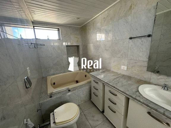 Imagem Apartamento com 4 Quartos para Alugar, 250 m² em Vitória - Salvador