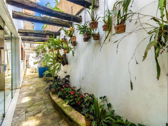 Imagem Casa com 4 Quartos à Venda, 480 m² em Alto De Pinheiros - São Paulo Imagem Casa com 4 Quartos à Venda, 480 m² em Alto De Pinheiros - São Paulo