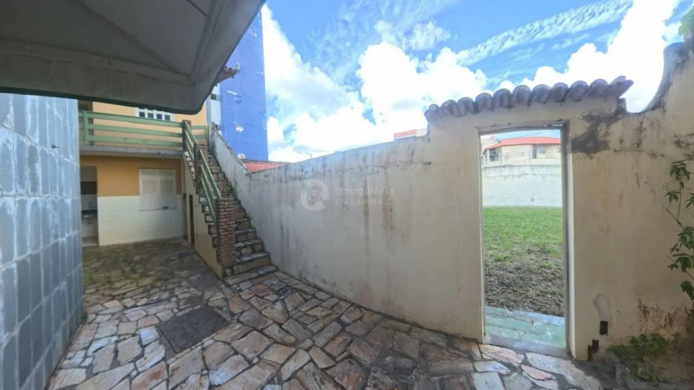Imagem Casa com 5 Quartos à Venda, em Coroa Do Meio - Aracaju Imagem Casa com 5 Quartos à Venda, em Coroa Do Meio - Aracaju