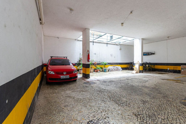 Imagem Imóvel com 2 Quartos à Venda, 90 m² em Copacabana - Rio De Janeiro Imagem Imóvel com 2 Quartos à Venda, 90 m² em Copacabana - Rio De Janeiro