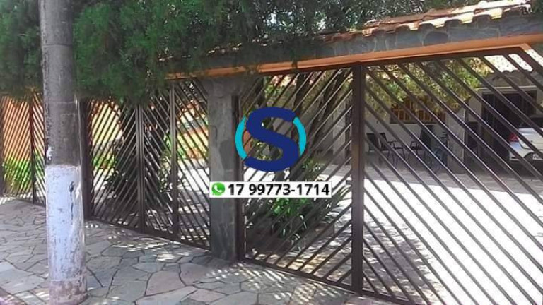 Imagem Casa com 4 Quartos à Venda, 320 m² em Centro - Ouroeste Imagem Casa com 4 Quartos à Venda, 320 m² em Centro - Ouroeste