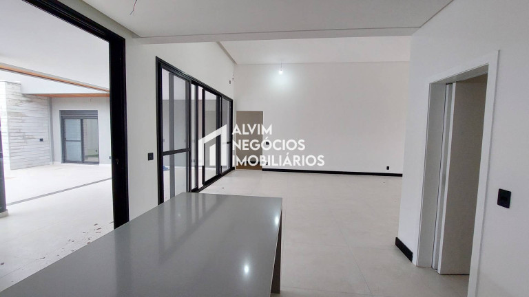 Imagem Casa com 4 Quartos à Venda, 300 m² em Urbanova - São José Dos Campos