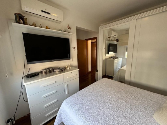 Imagem Imóvel com 3 Quartos à Venda, em Boa Vista - Porto Alegre Imagem Imóvel com 3 Quartos à Venda, em Boa Vista - Porto Alegre