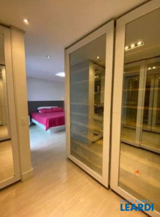 Imagem Sobrado com 4 Quartos à Venda, 357 m² em Vila Vitória - Santo André Imagem Sobrado com 4 Quartos à Venda, 357 m² em Vila Vitória - Santo André