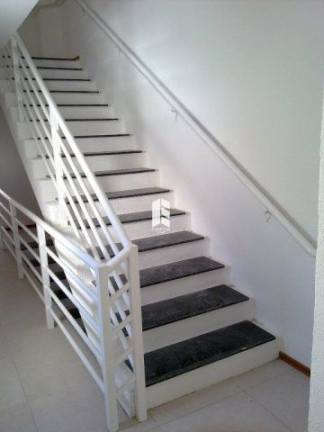 Imagem Apartamento com 2 Quartos à Venda, 67 m² em Centro - Santa Maria