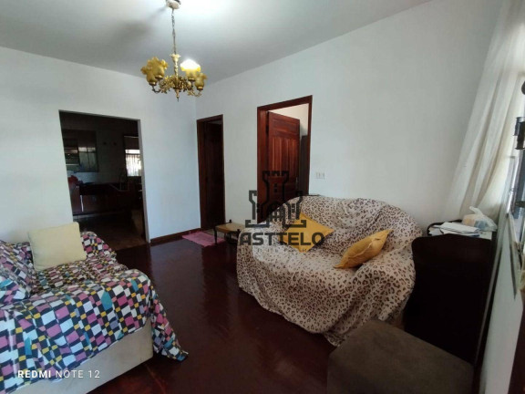 Imagem Casa com 4 Quartos à Venda, 240 m² em Vila Rodrigues - Londrina Imagem Casa com 4 Quartos à Venda, 240 m² em Vila Rodrigues - Londrina