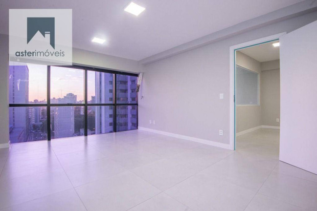 Imagem Sala Comercial à Venda, 79 m² em Centro - Curitiba Imagem Sala Comercial à Venda, 79 m² em Centro - Curitiba