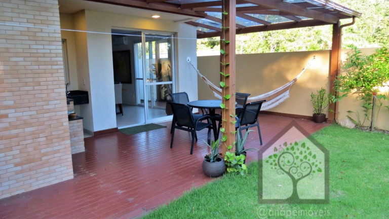 Casa com 3 Quartos à Venda, 205 m² em Sambaqui - Florianópolis