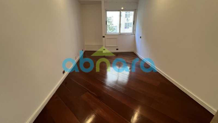 Imagem Apartamento com 4 Quartos à Venda, 340 m² em Copacabana - Rio De Janeiro Imagem Apartamento com 4 Quartos à Venda, 340 m² em Copacabana - Rio De Janeiro