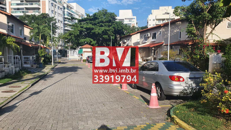 Imagem Casa com 2 Quartos à Venda, 50 m² em Pechincha - Rio De Janeiro Imagem Casa com 2 Quartos à Venda, 50 m² em Pechincha - Rio De Janeiro