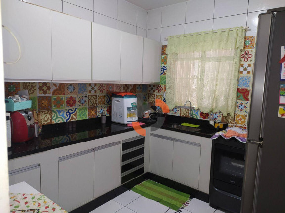 Imagem Casa com 2 Quartos à Venda, 69 m² em Ponto Chic - Nova Iguaçu